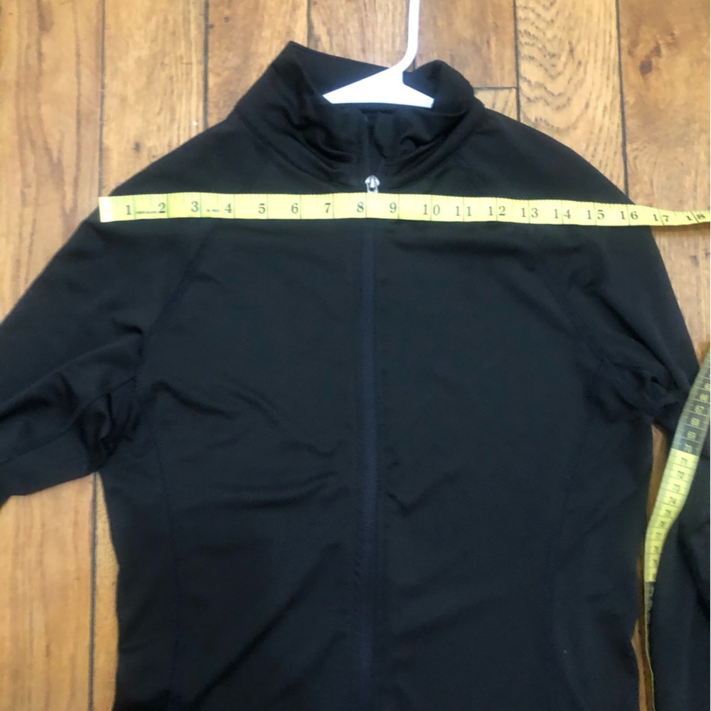 Active wear jacket - Picture 3 of 7